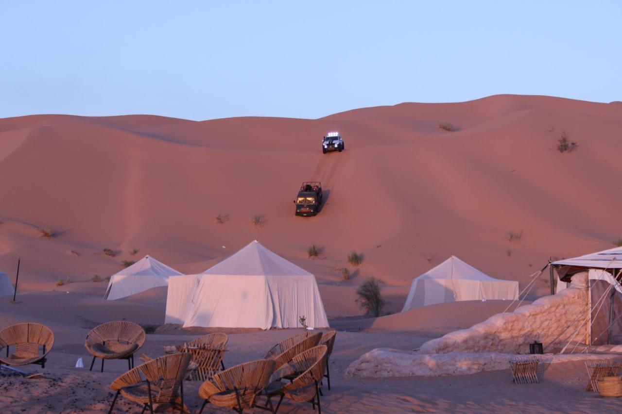 Отель Camp Mars Дуз Экстерьер фото